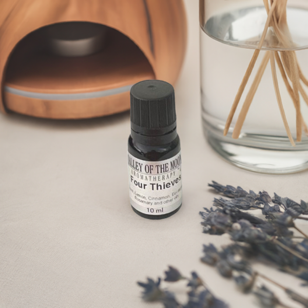 four thieves purifying essential oil aroma blend